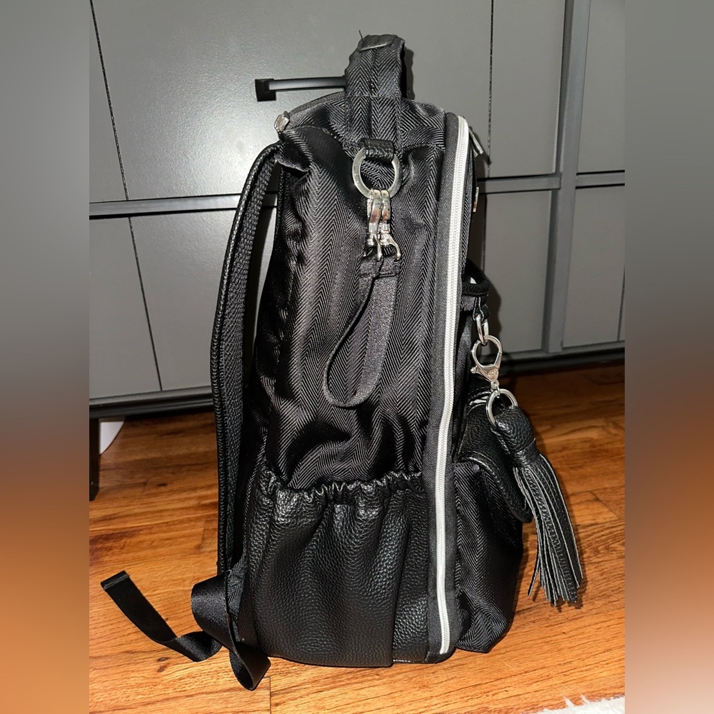 EUC Itzy Ritzy Boss Plus Diaper Bag Black - Picture 7 of 9